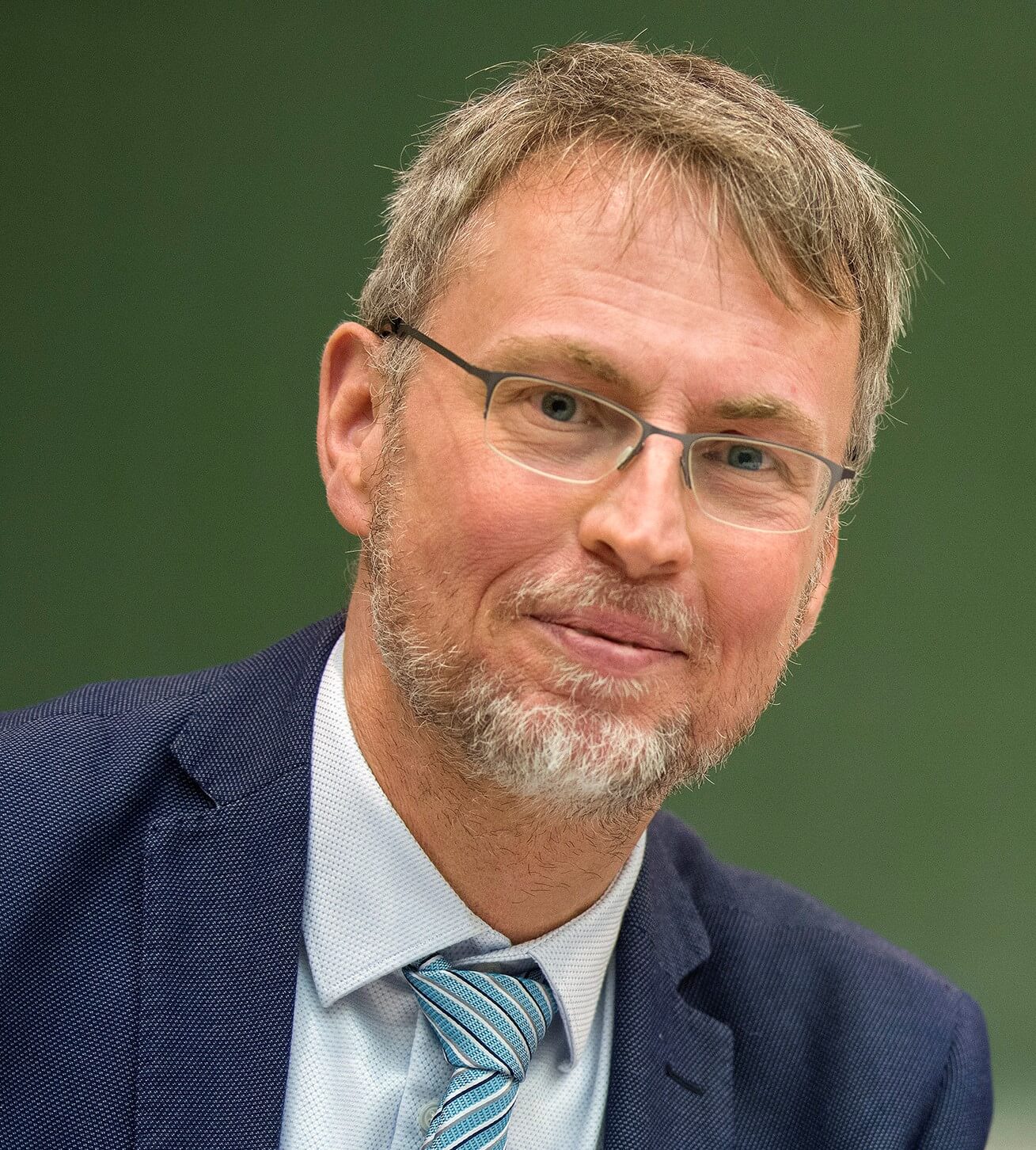 Egbert Ballhorn Prof. Dr. Egbert Ballhorn - Vorsitzender des Vorstands des Bibelwerks