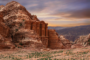 Jordanien Der Blick in das Tal von Petra in Jordanien